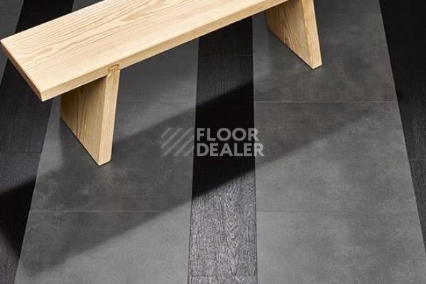 Виниловая плитка ПВХ FORBO Allura Material 62418DR7-62418DR5 charcoal concrete (50x50 cm) фото 1 | FLOORDEALER